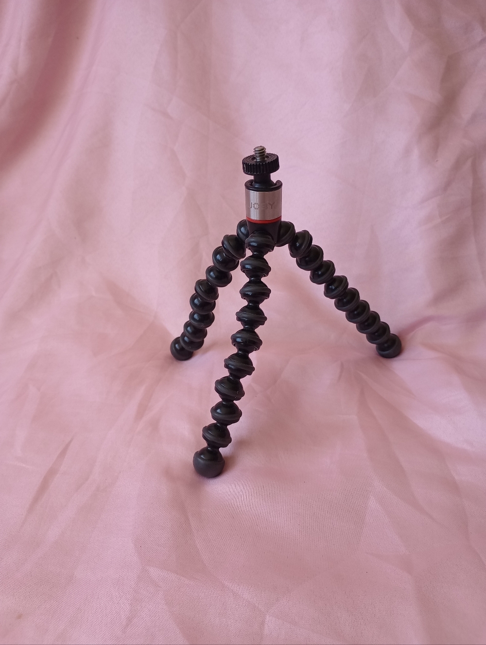 JOBY GorillaPod 325: A Compact, Flexible Tripod for Compact Cameras and Devices